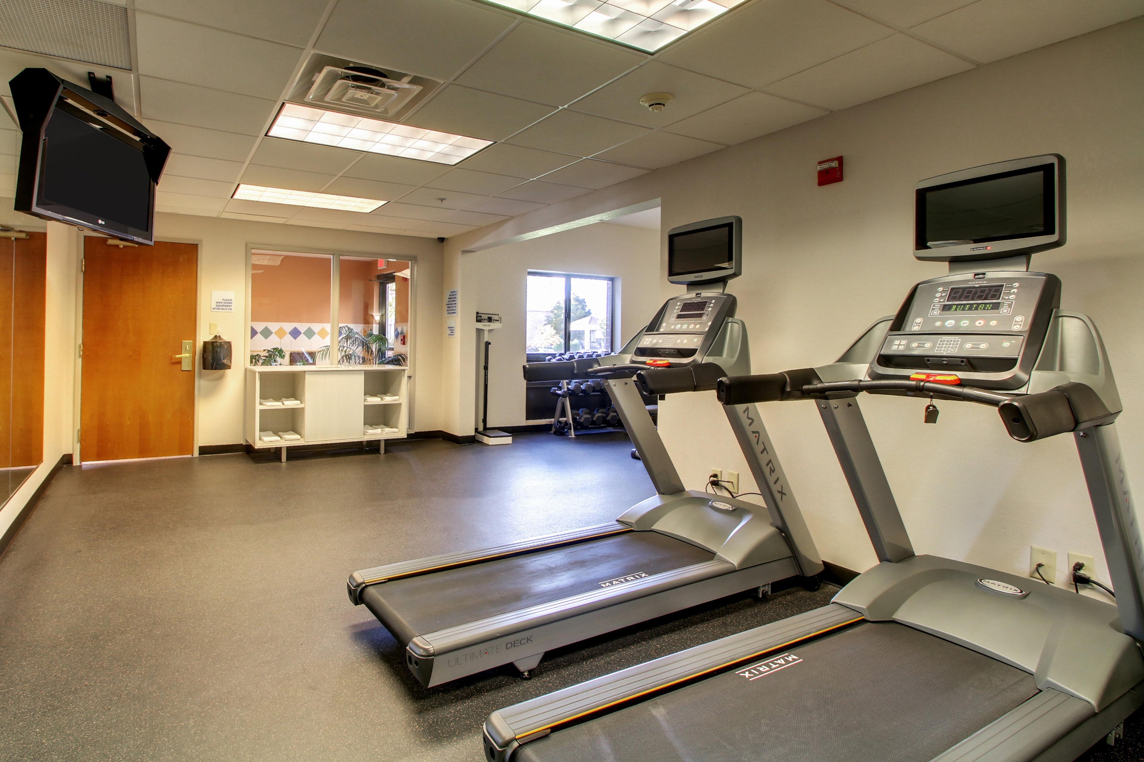 Holiday Inn Express Milwaukee N- Brown Deer/Mequon Екстериор снимка